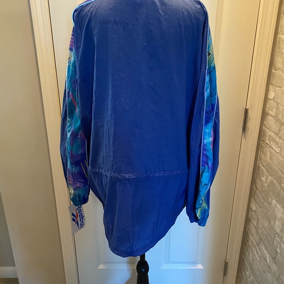 NWT Reebok Jacket-Large - Picture 2 of 3